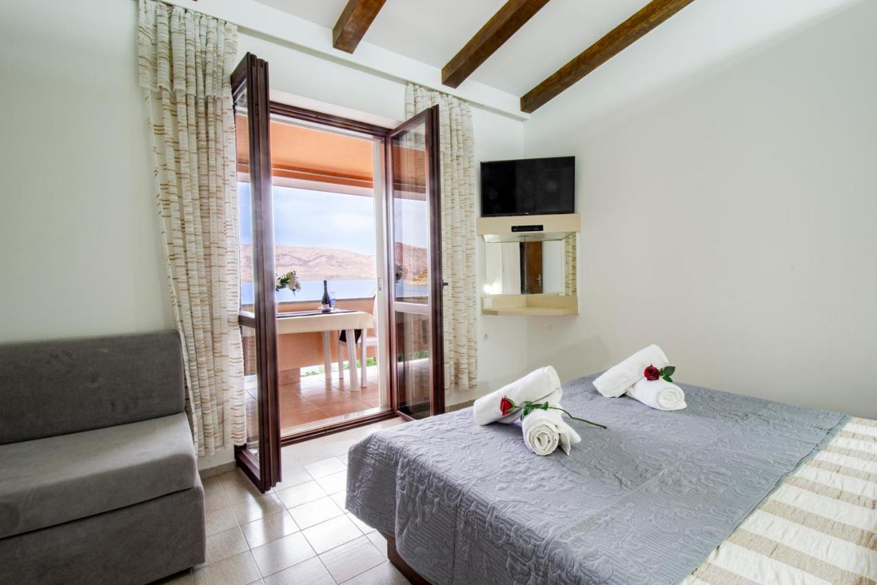 Galapagus Privat Beach & Boat Dock Apartment Метайна Екстериор снимка