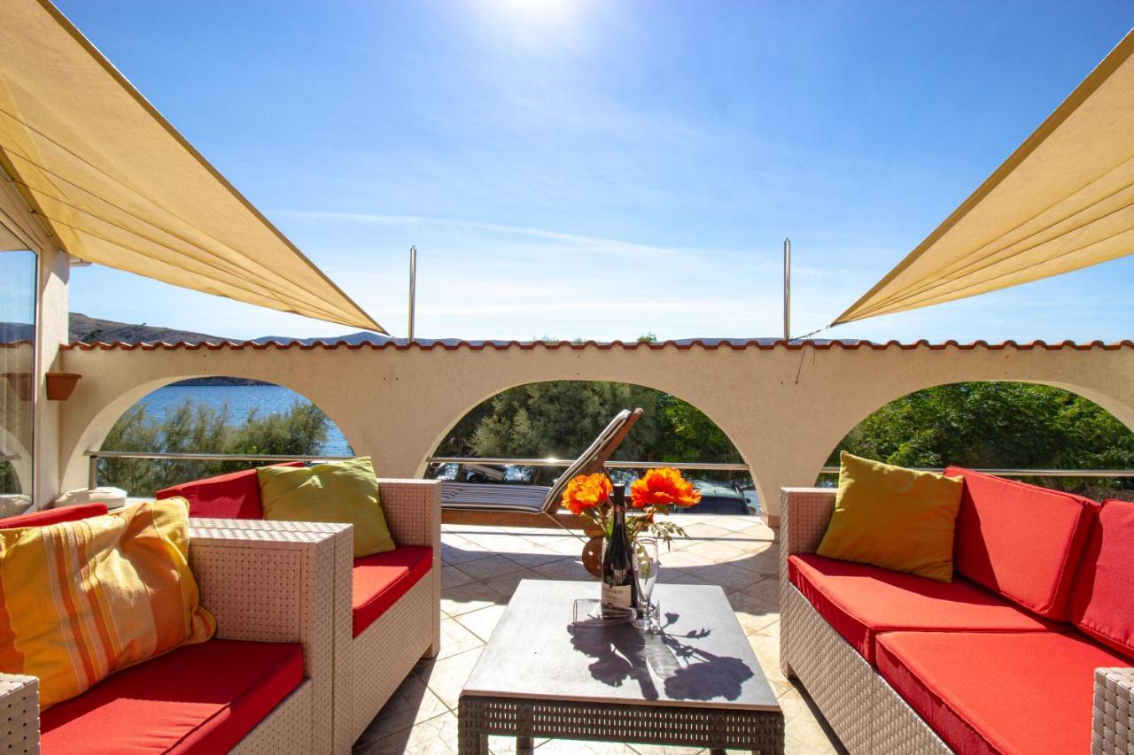 Galapagus Privat Beach & Boat Dock Apartment Метайна Екстериор снимка