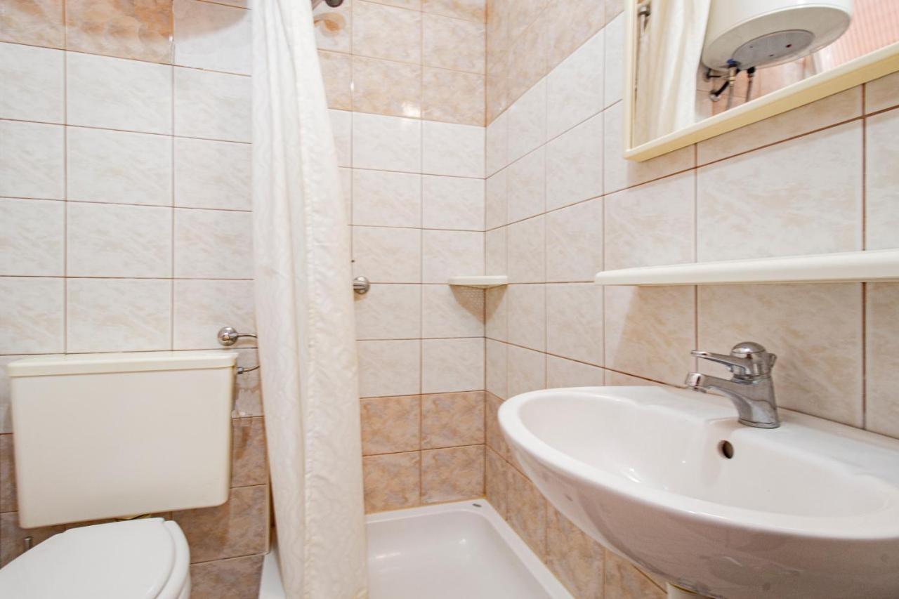 Galapagus Privat Beach & Boat Dock Apartment Метайна Екстериор снимка
